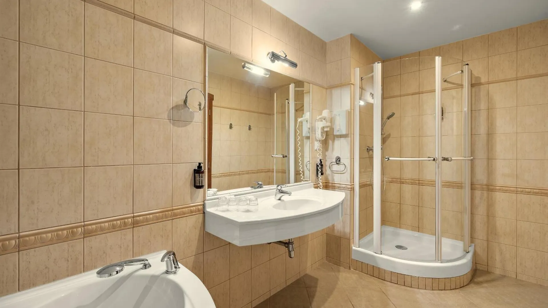 Wellness Hotel Windsor Špindlerŭv Mlýn 4*,